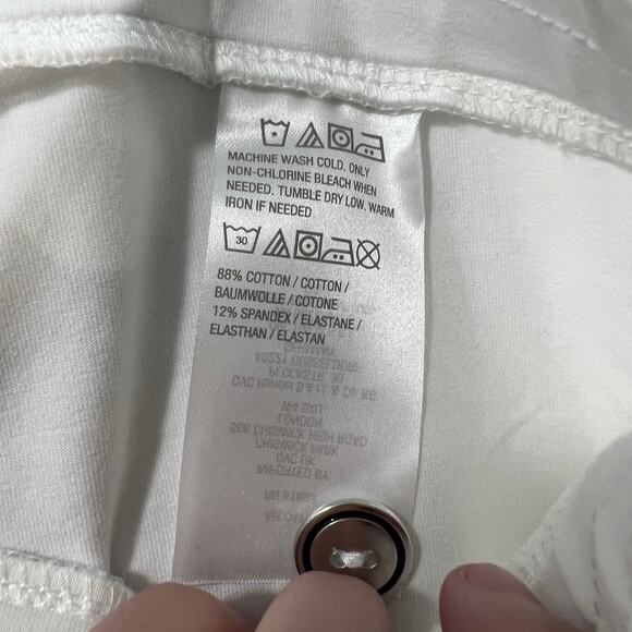 Susan Graver Weekend Petite Premium Stretch Slim Leg Pedal White, Petite 1X - Picture 10 of 10